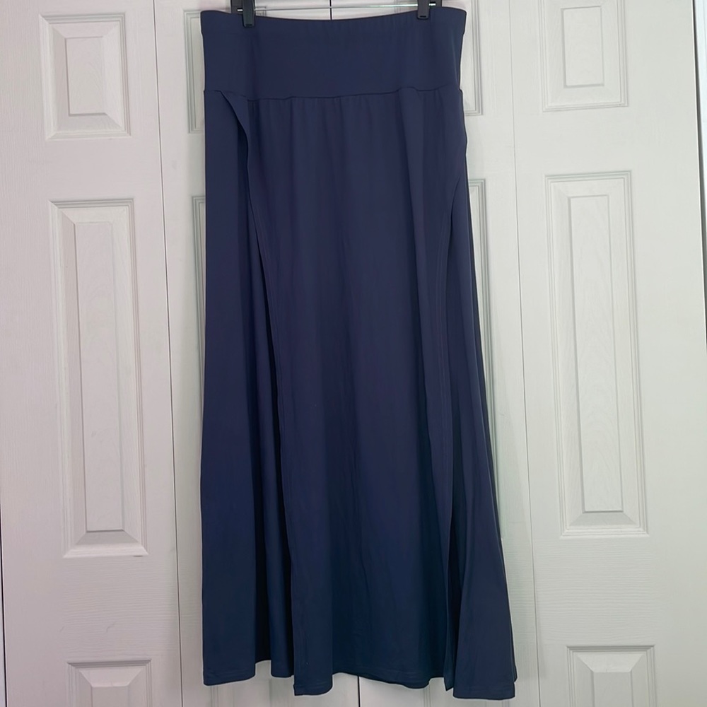 High slit plus size skirt